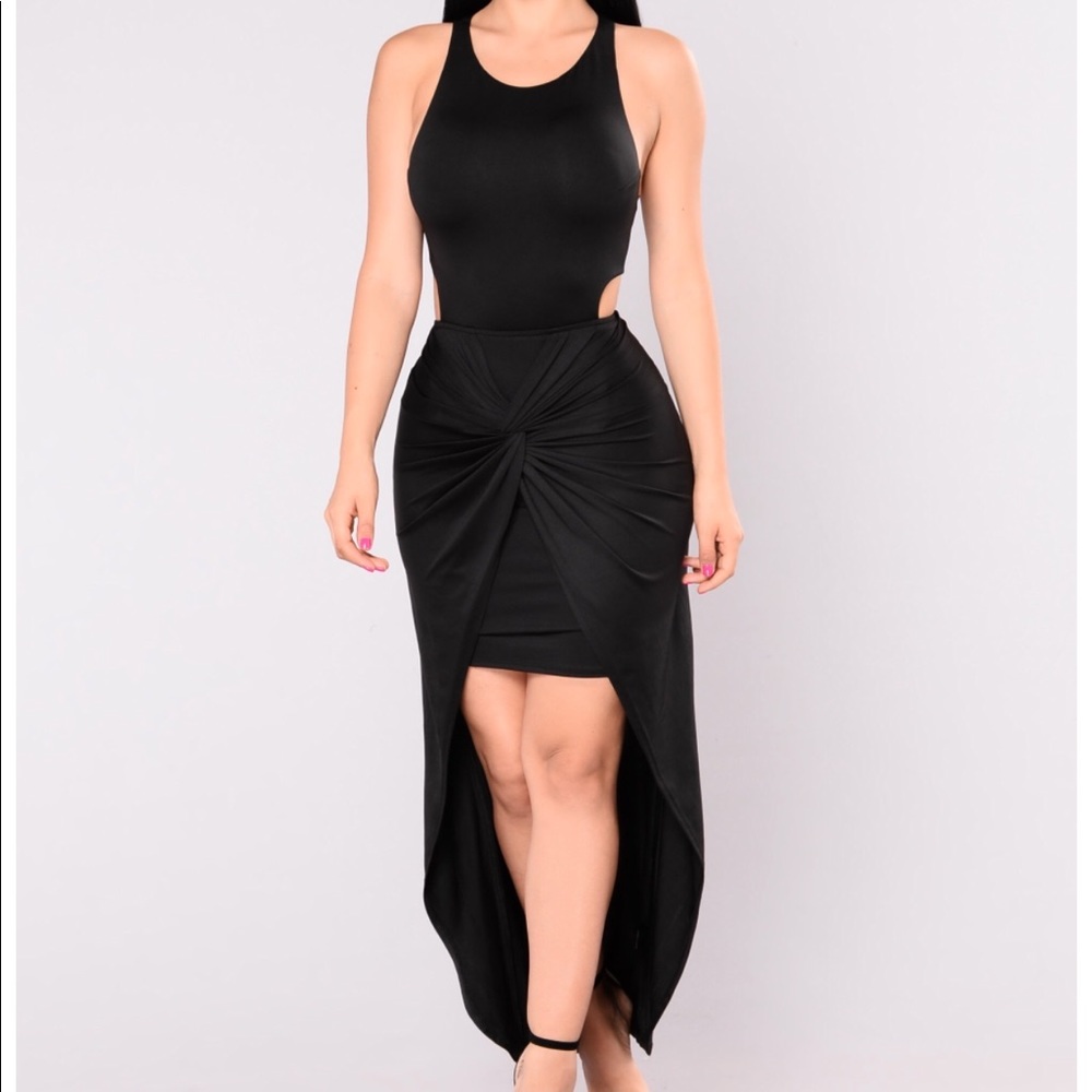 Brand new fashion nova twist maxi dress